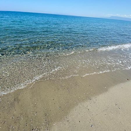 Tyrrhenian Sea Apartment Torre Faro Bagian luar foto