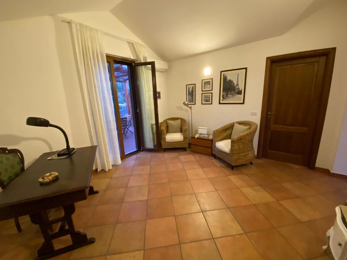Tyrrhenian Sea Apartment Torre Faro Bagian luar foto