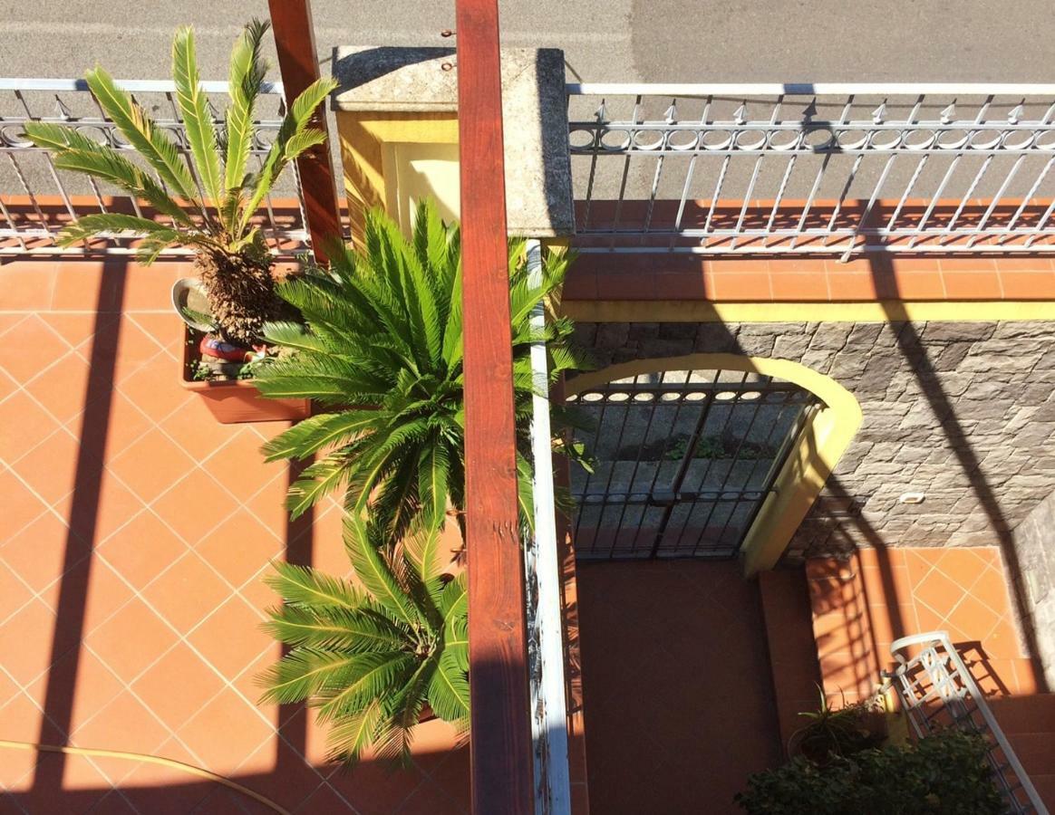 Tyrrhenian Sea Apartment Torre Faro Bagian luar foto